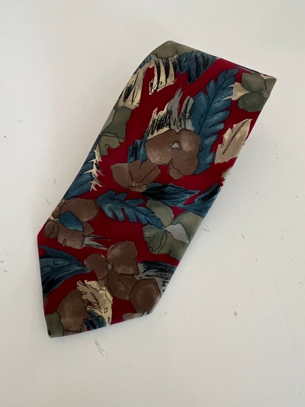 GANT Men's 100% Silk Neck Tie Red Blue Green Floral & Leaves JL